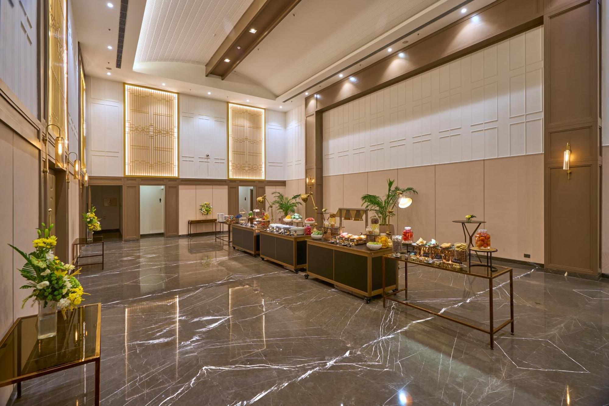 Dlf Club 5 Ξενοδοχείο Γκουργκάον Εξωτερικό φωτογραφία