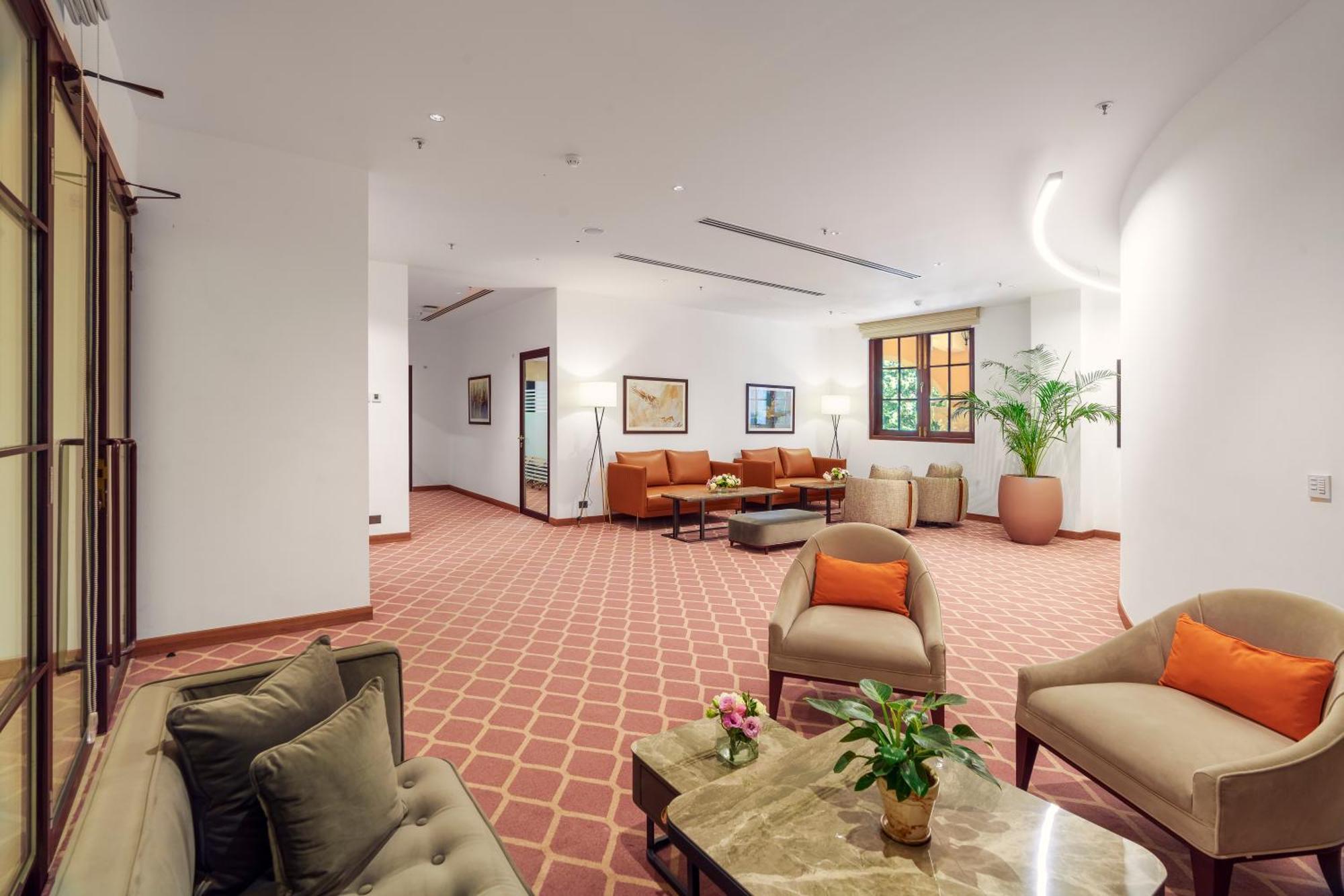 Dlf Club 5 Ξενοδοχείο Γκουργκάον Εξωτερικό φωτογραφία